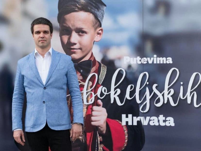Savjetnik za ustavni sistem i pravna pitanja Predsjednika Crne Gore Boris Bastijančić govorio je večeras, u ime predsjednika Crne Gore Mila Đukanovića, povodom projekta ,,Putevima bokeljskih Hrvata”
