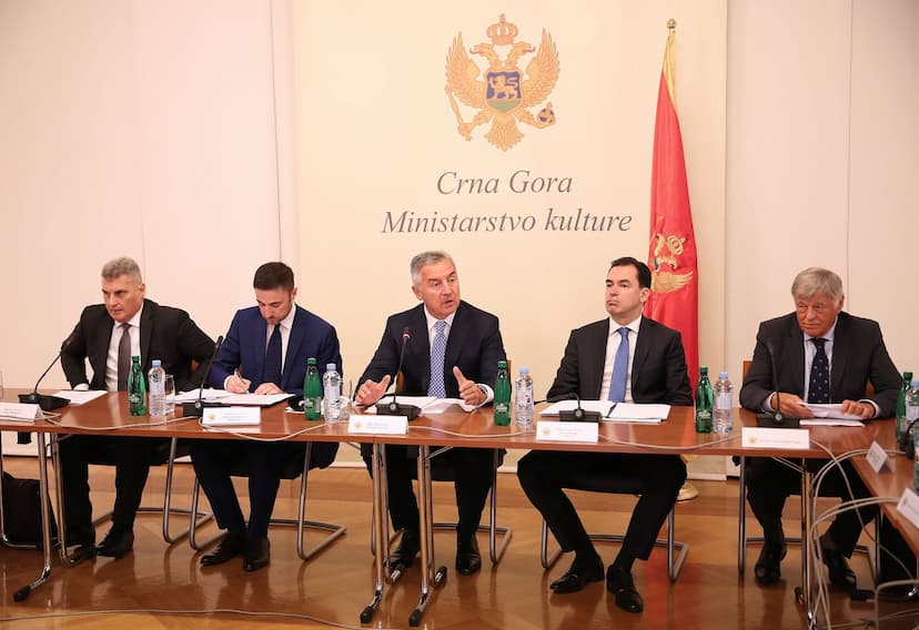 Predsjednik Đukanović predsjedavao prvom sjednicom Koordinacionog odbora za prenos posmrtnih ostataka potomaka dinastije Petrović Njegoš