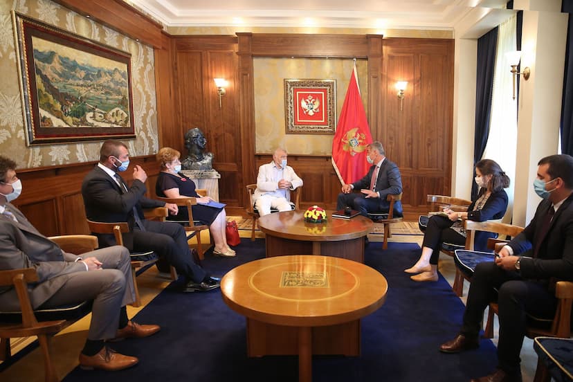 Predsjednik Đukanović primio je delegaciju Ocean Alliance Conservation Member (OACM) na čelu sa potpredsjednikom te organizacije Stjepanom Mesićem, bivšim predsjednikom Republike Hrvatske