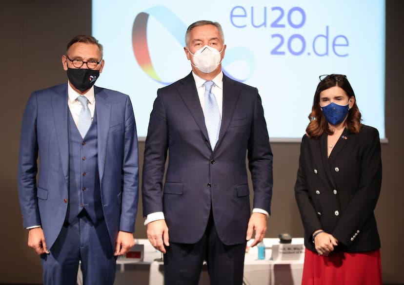 Predsjednik Crne Gore Milo Đukanović bio gost na radnom ručku sa ambasadorima EU i zemalja članica EU u Crnoj Gori