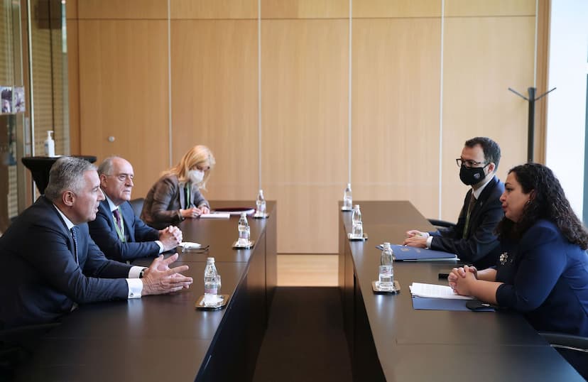 Predsjednik Đukanović sastao se na marginama samita Brdo-Brioni Procesa sa predsjednicom Republike Kosovo Vljosom Osmani