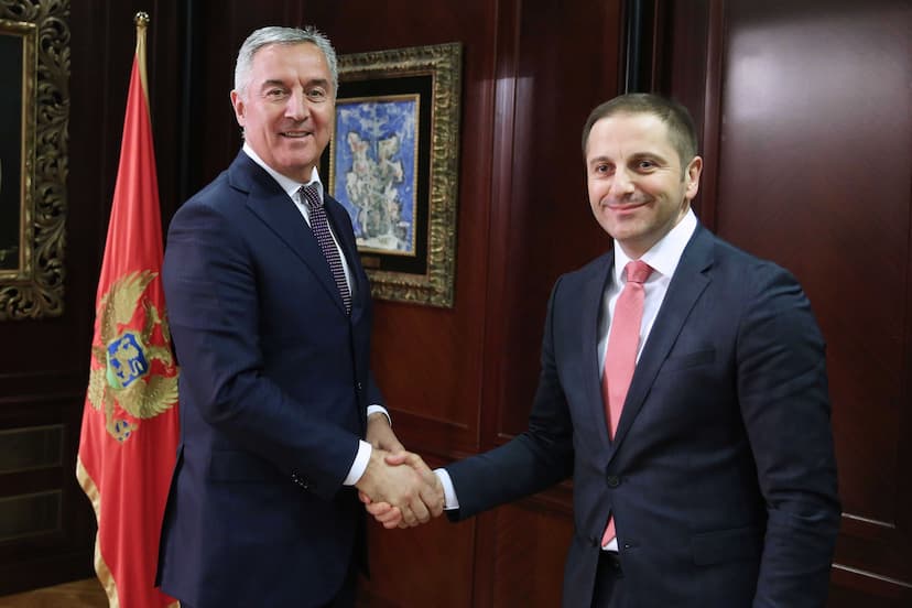 Predsjednik Đukanović imao konsultacije sa predsjednikom Socijaldemokrata Crne Gore (SD) Damirom Šehovićem i predsjednikom Socijaldemokratske partije (SDP) Raškom Konjevićem