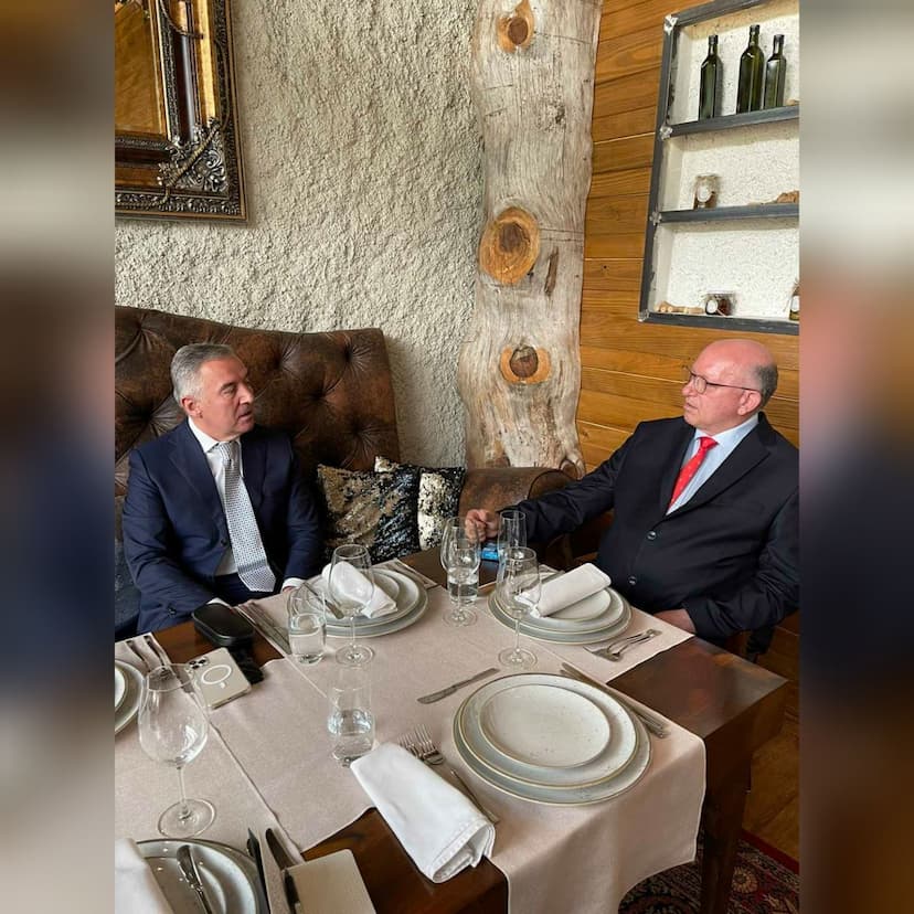 Predsjednik Đukanović imao radni ručak sa Brankom Azeskim, predsjednikom Privredne komore Sjeverne Makedonije 