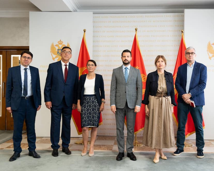 Predsjednik Milatović sa predstavnicima NVO, Udruženja pravnika Crne Gore i nezavisnim ekspertima o Sporazumu sa UAE