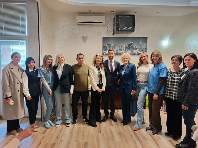 Niko u Crnoj Gori ne smije biti sam: Predsjednik Milatović obišao Dječiji dom „Mladost“ u Bijeloj