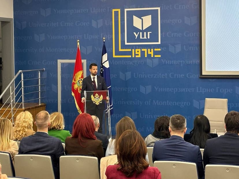 Predsjednik Milatović na UCG: „Patriotizam se mjeri obrazovanjem, radom i poštovanjem zakona“