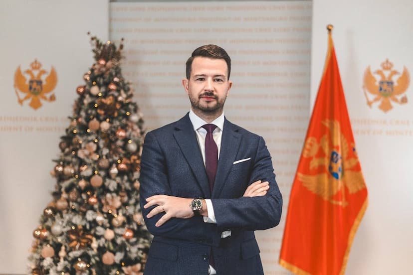  Intervju predsjednika Milatovića za praznično izdanje "Vijesti"