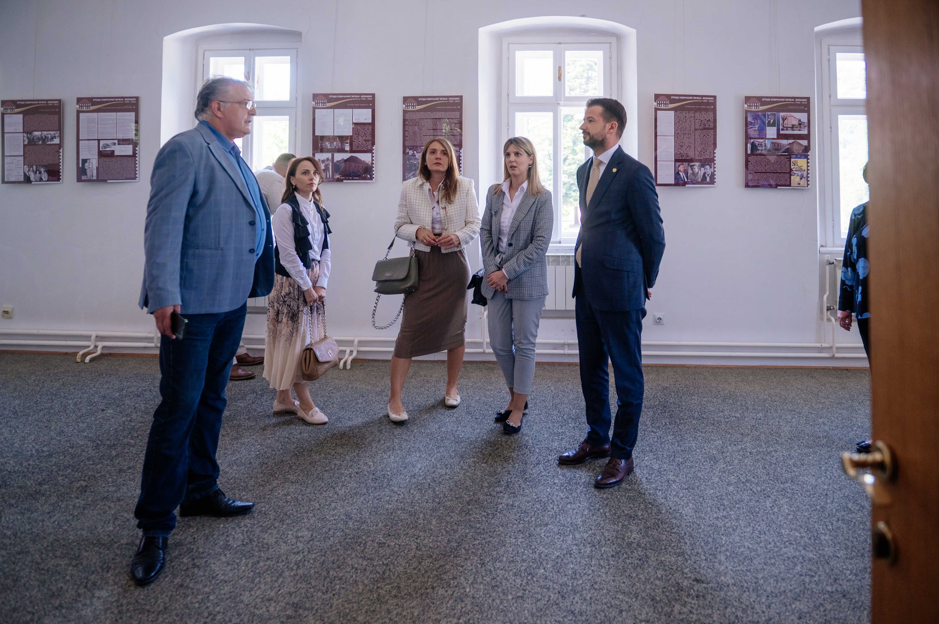 Gallery image 7