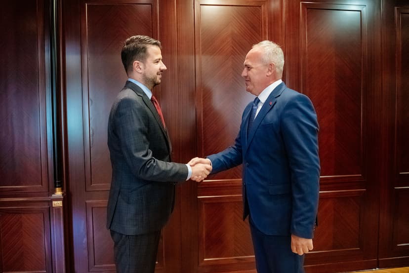 Predsjednik Milatović primio je Nj. E. ambasadora Sjeverne Makedonije Zećira Ramčilovića