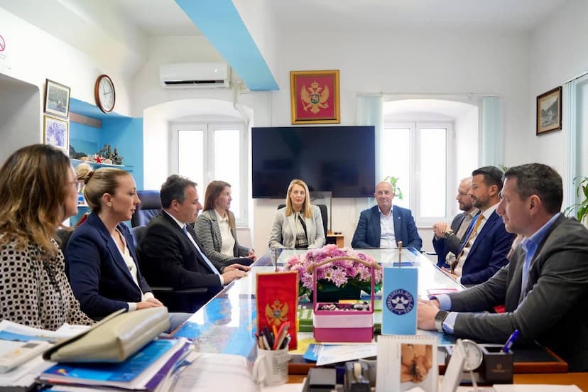 Predsjednik Milatović posjetio Institut za biologiju mora: Od Kotora do Antarktika