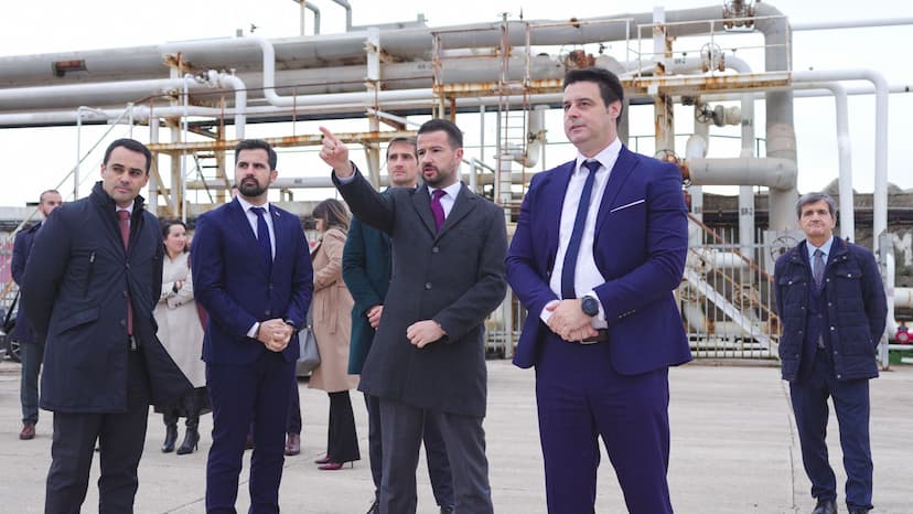 Predsjednik Milatović posjetio Luku Bar: Vrijeme je da Luka Bar zauzme mjesto koje zaslužuje