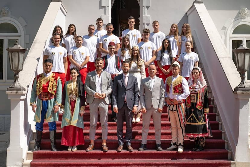 Predsjednik Milatović primio je danas na Cetinju članove KUD-a “Ramadan Šarkić” iz Tuzi