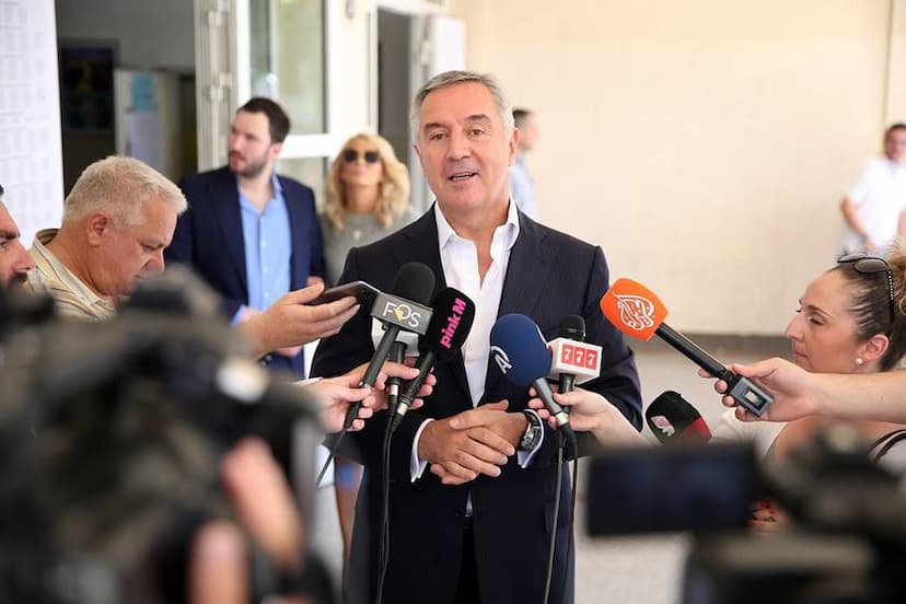 Predsjednik Crne Gore Milo Đukanović ispunio svoju građansku dužnost