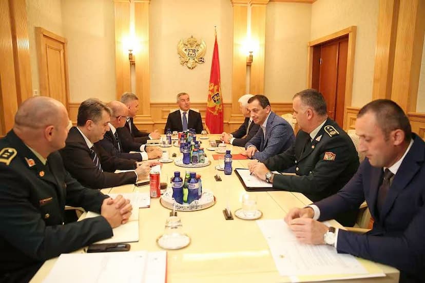 Predsjednik Đukanović predsjedavao sjednicom Savjeta za odbranu i bezbjednost