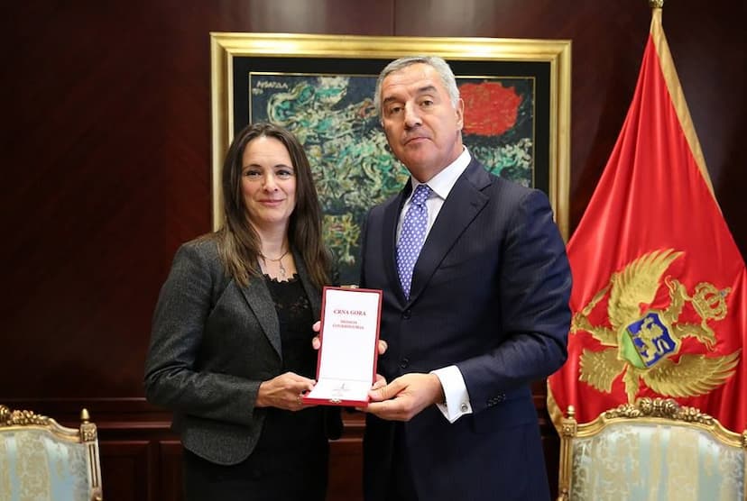 Predsjednik Đukanović uručio medalju čovjekoljublja Tatjani Vukićević