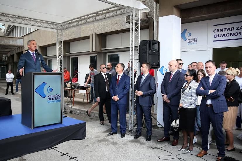 Predsjednik Đukanović svečano pustio u rad aparat magnetne rezonance MR Skyra