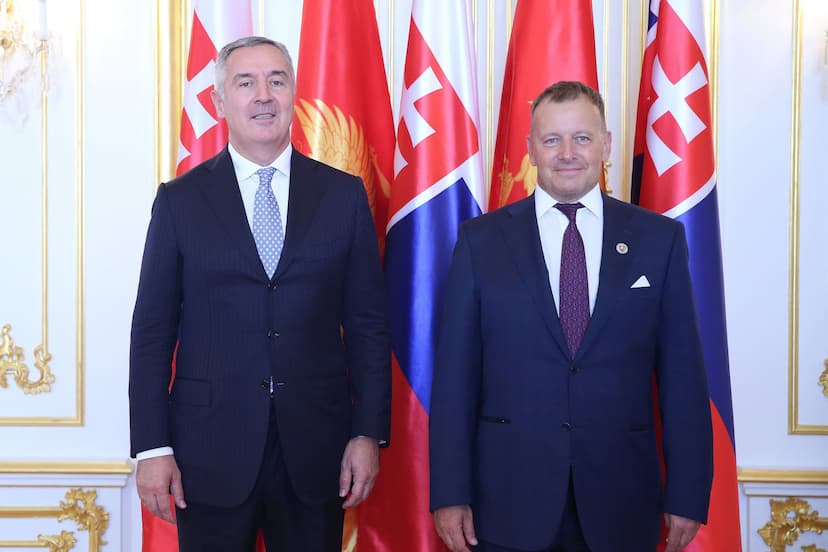 Predsjednik Đukanović zvaničnu posjetu Slovačkoj nastavio je susretom sa predsjednikom Nacionalnog savjeta Republike Borisom Kolarom