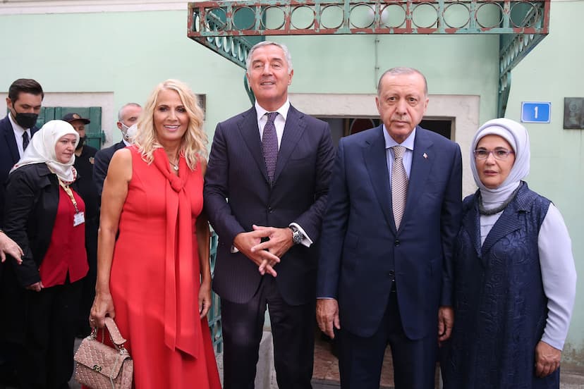Predsjednik Đukanović i predsjednik Erdogan sa suprugama obišli zgradu bivšeg turskog poslanstva