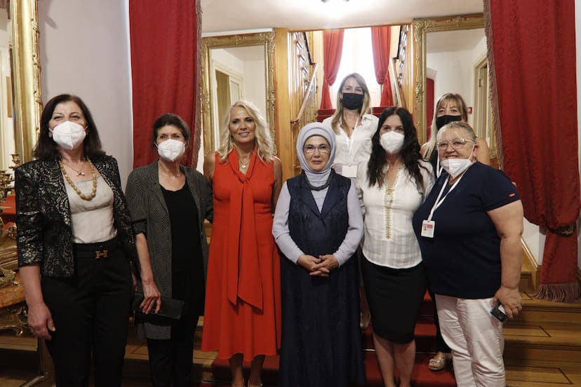 Prva dama Crne Gore Lidija Đukanović ugostila je prvu damu Republike Turske Emine Erdogan