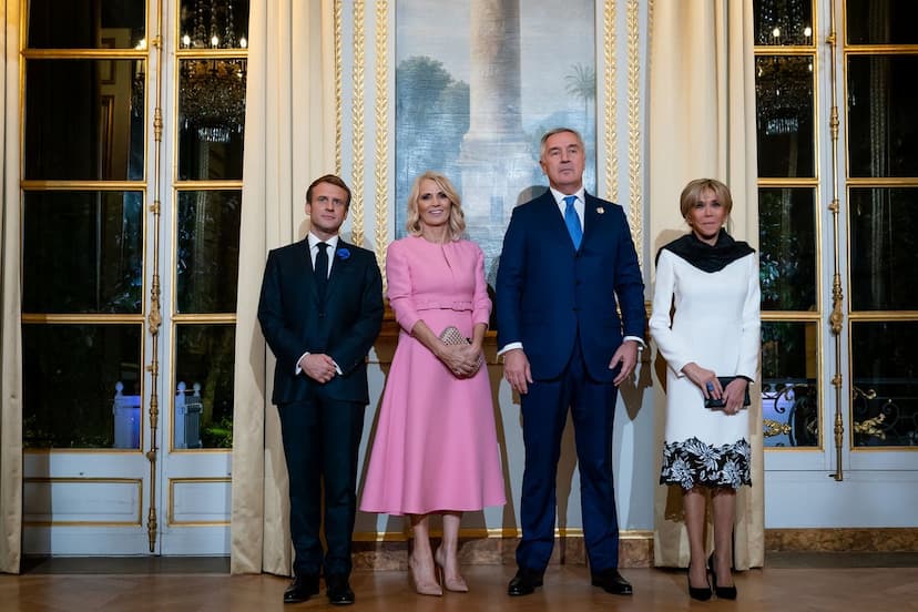 Predsjednik Đukanović sa suprugom na predsjedničkoj večeri u Parizu