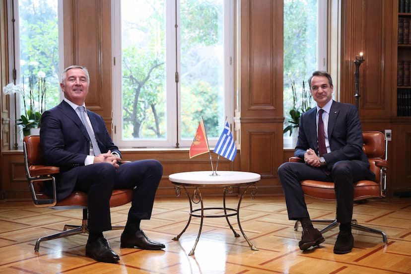 Predsjednik Crne Gore Milo Đukanović sastao se u Atini sa predsjednikom Vlade Kirijakosom Micotakisem