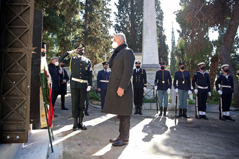 Predsjednik Đukanović položio vijenac na grob generala Vasa Brajovića Mavrovuniotisa