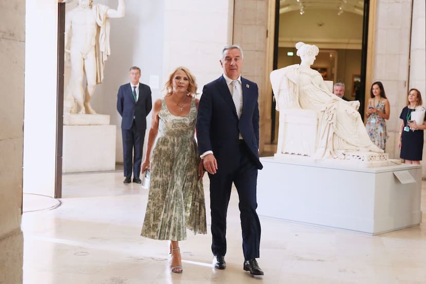 Predsjednik Đukanović sa suprugom Lidijom prisustvovao neformalnoj transatlantskoj večeri koju je priredio premijer Španije Pedro Sančez
