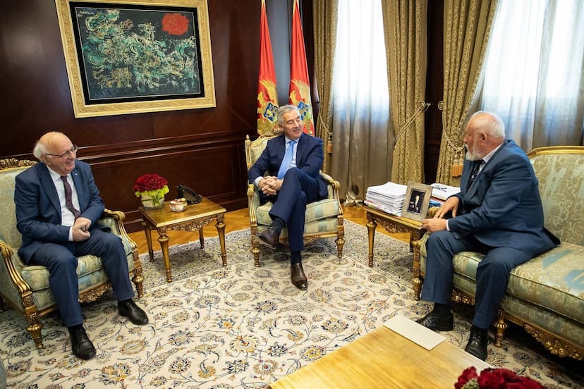 Predsjednik Đukanović primio predsjednika Saveza udruženja boraca NOR-a i antifašista Crne Gore Zuvdiju Hodžića i generalnog sekretara Dragana Mitovog Đurovića