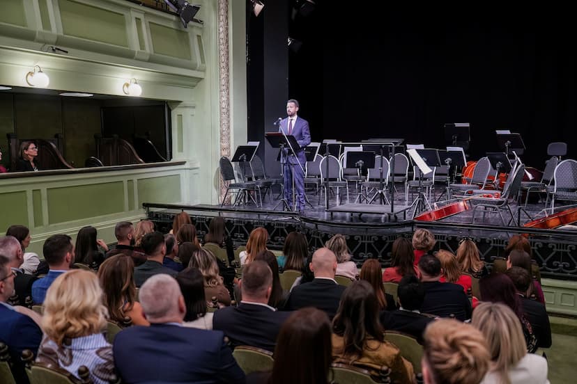 MILATOVIĆ: PRIKUPLJENO VIŠE OD 180.000 EURA ZA INSTITUT ZA ONKOLOGIJU – VELIKA POBJEDA HUMANOSTI I SOLIDARNOSTI