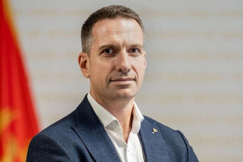 VUKSANOVIĆ: OTVORENA PITANJA SA HRVATSKOM RJEŠAVATI RAVNOPRAVNIM DIJALOGOM, UZ ZAŠTITU DRŽAVNIH INTERESA